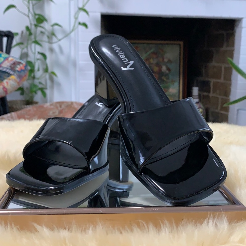 Patent Black Block Heels size 8 - Picture 2 of 5
